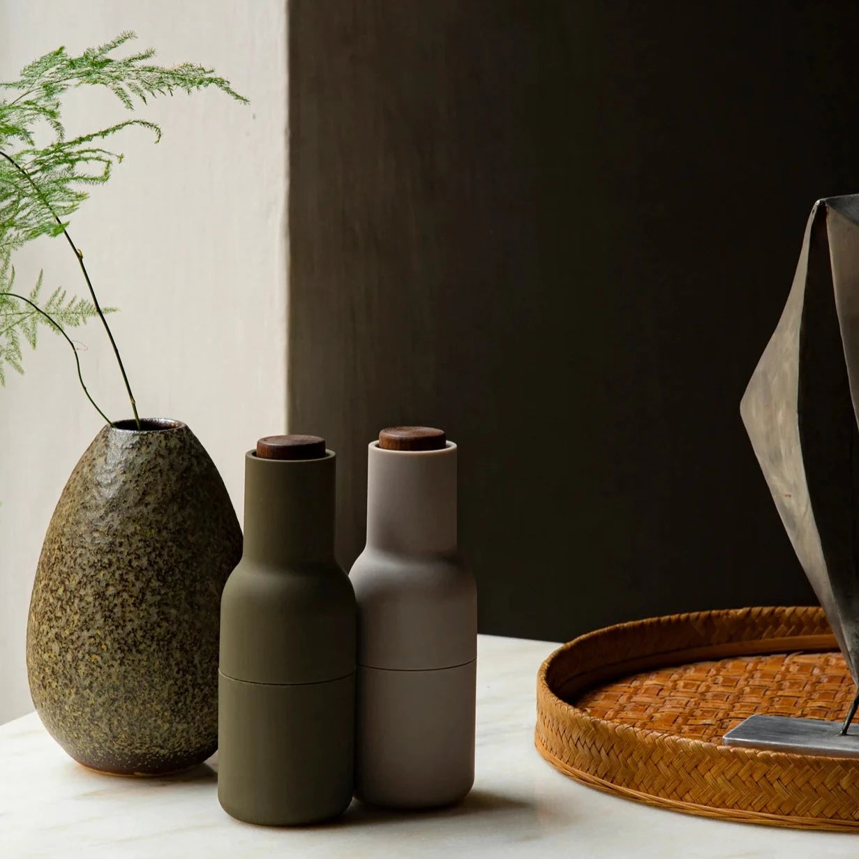 Menu bottle online grinder